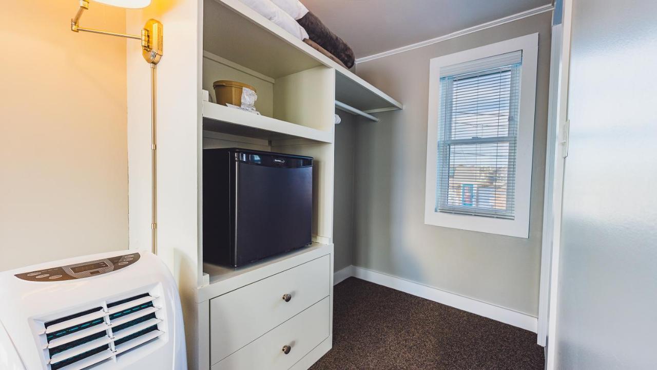 Bearskin Neck Motor Lodge Рокпорт Екстериор снимка